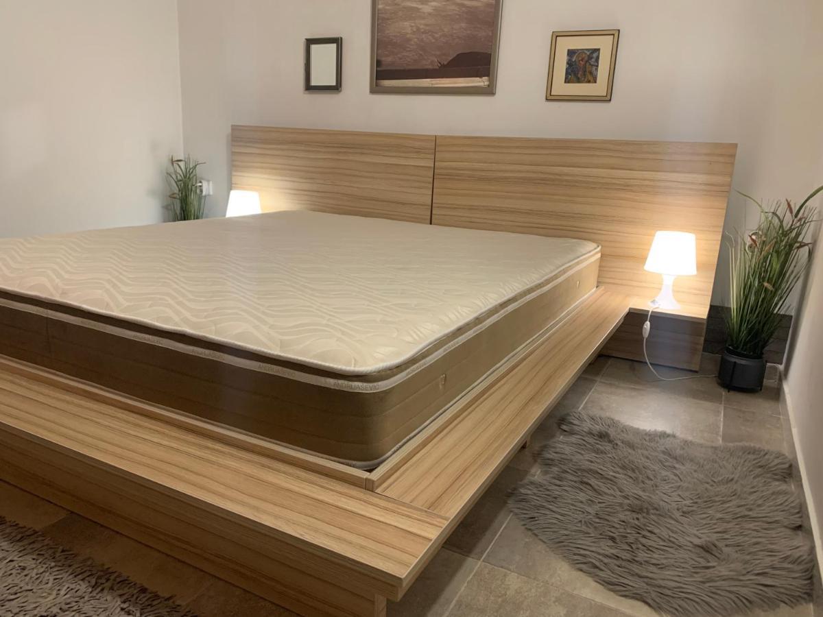 A6 Apartment Újvidék Kültér fotó